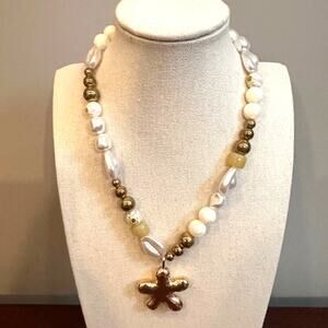 Serefina Anthropologie Necklace Seashell Statement White Gold Costume jewelry